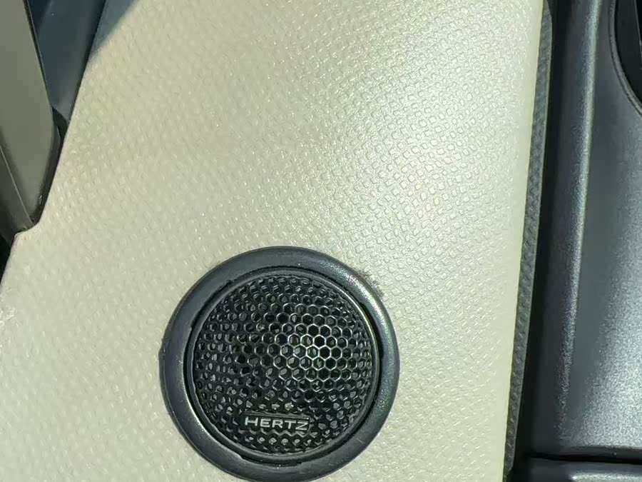 Toyota Yaris 2010 imagem de carro #10