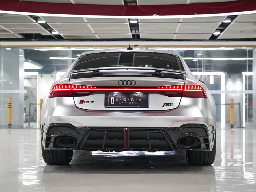 Audi RS 7 2021 car image #10