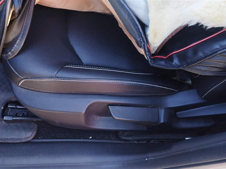 荣威 荣威Ei5 2019 汽车图片 #10