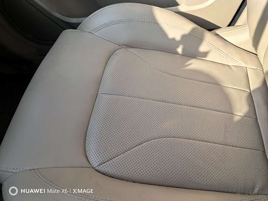 GEELY Emgrand 2017 car image #10