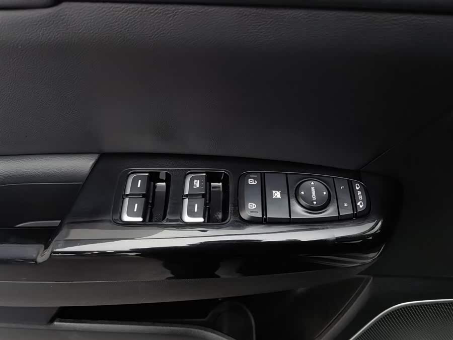 Kia KX5 2020 صورة سيارة #10