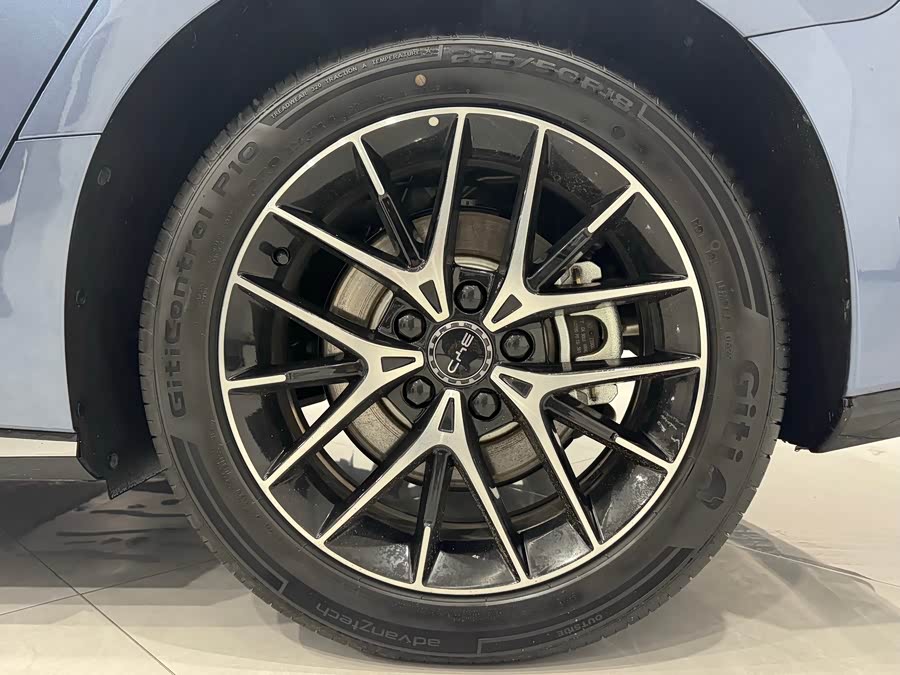 BYD Seal 07 DM-i 2025 car image #10