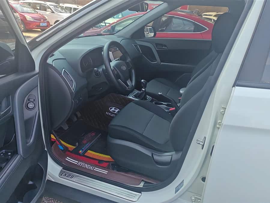 Hyundai ix25 2016 car image #10