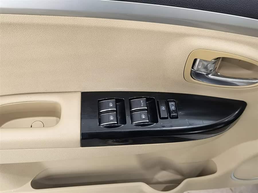 Great Wall C30 2014 imagem de carro #10