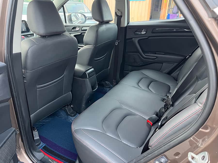 JAC 2017 #10 JAC 2017 car image #10