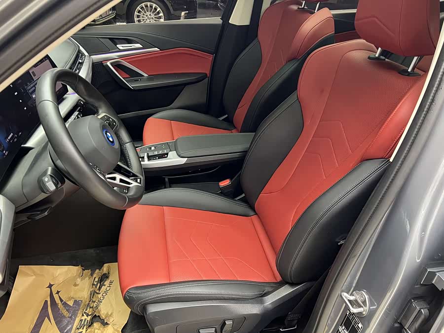 BMW iX1 2024 #10 BMW iX1 2024 car image #10