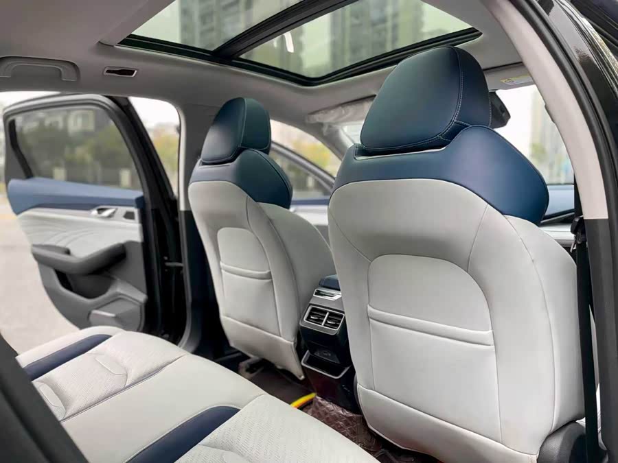 GEELY Preface 2021 car image #10