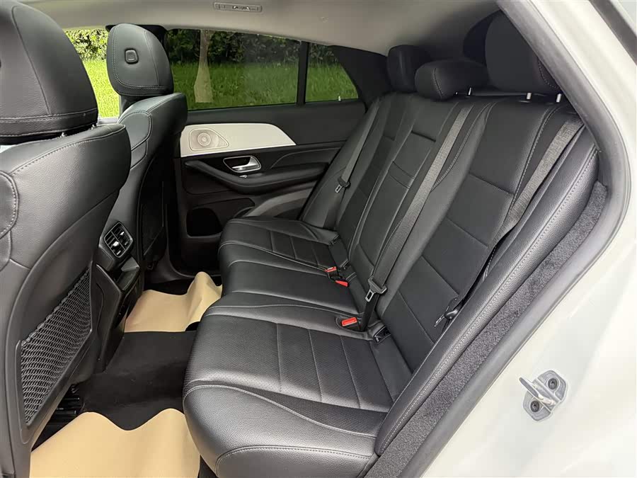 Mercedes-Benz GLE Coupe car image #10