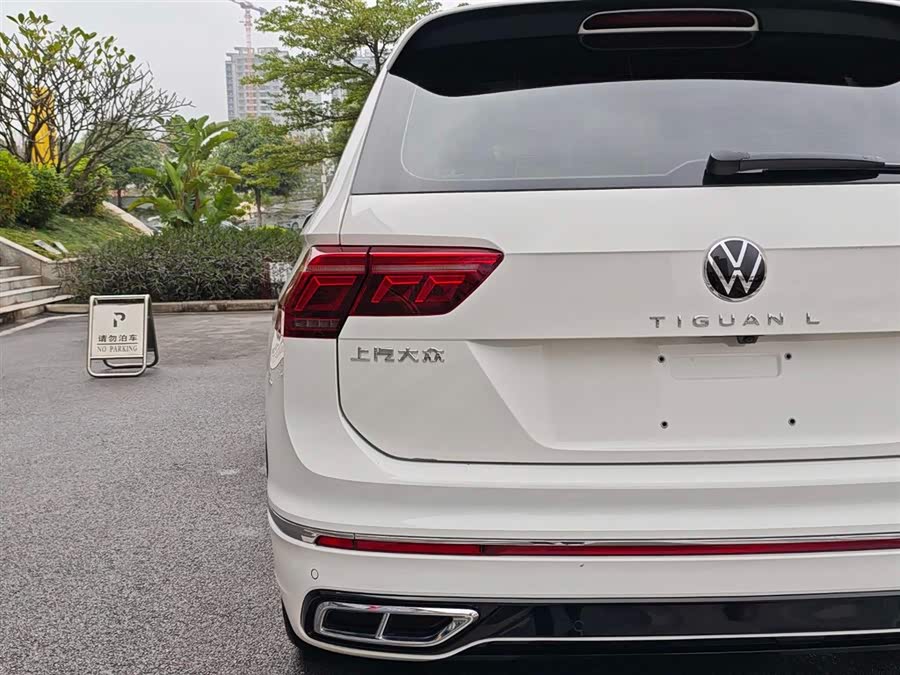 Volkswagen Tiguan L 2021 car image #10