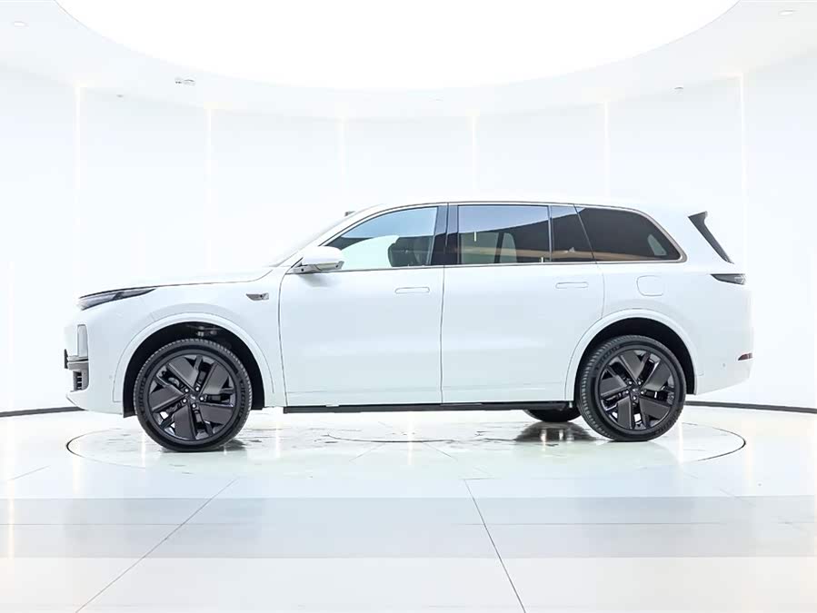 Li L9 2023 صورة سيارة #10