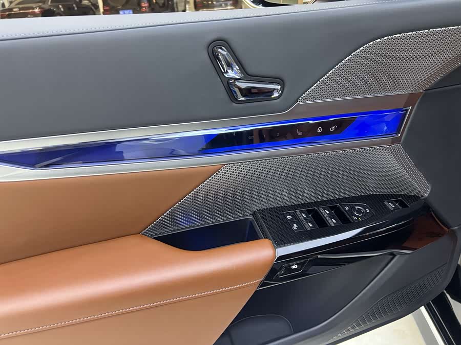 BMW 7 Series 2024 #10 BMW 7 Series 2024 car image #10