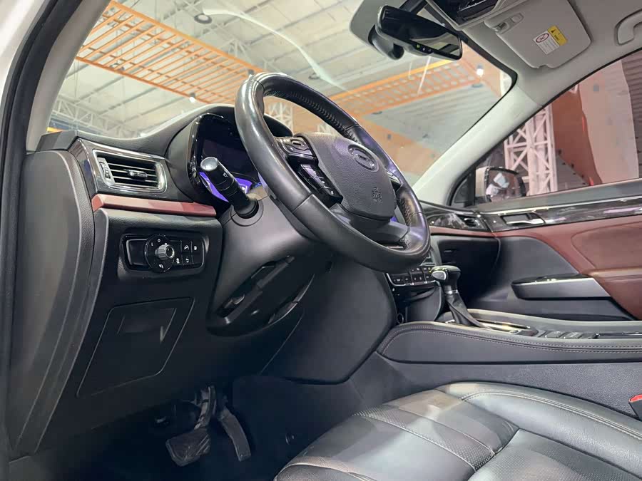 GAC Trumpchi GS8 2017 car image #10