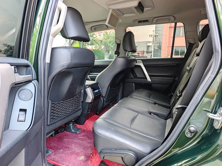 Toyota Land Cruiser Prado 2018 car image #10