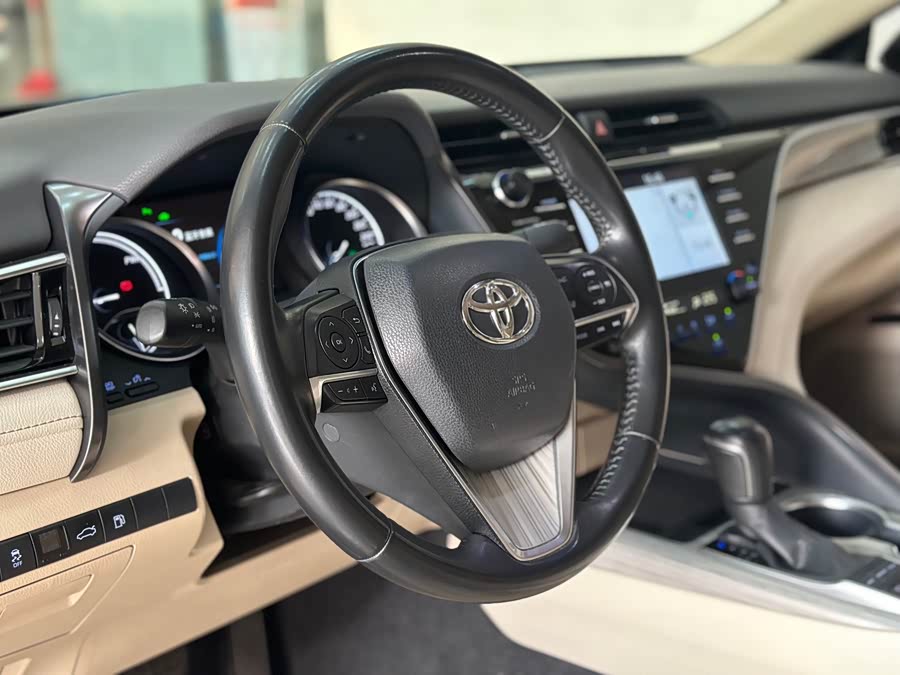 Toyota Camry 2018 car image #10