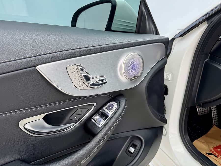 Mercedes-Benz C Class (Imported) 2019 #10 Mercedes-Benz C Class (Imported) 2019 car image #10