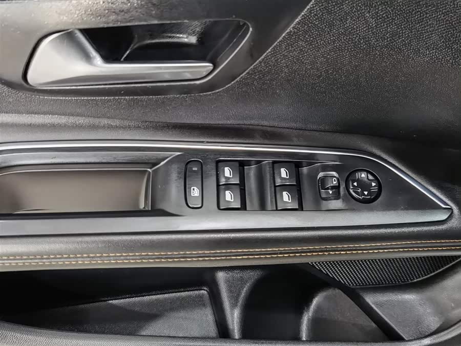 Peugeot 4008 2017 car image #10