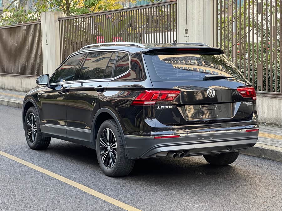 Volkswagen Tiguan L 2019 #10 Volkswagen Tiguan L 2019 car image #10