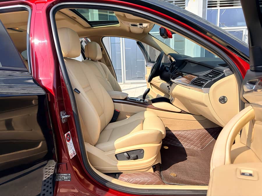 BMW X6 2012 car image #10