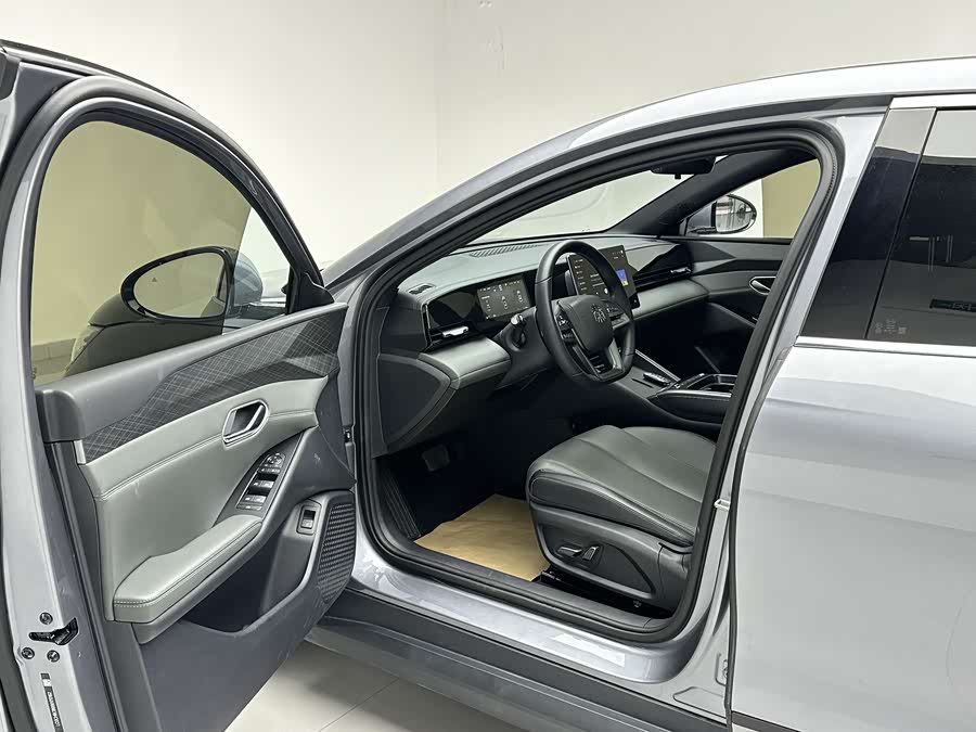 BYD Qin L 2025 car image #10