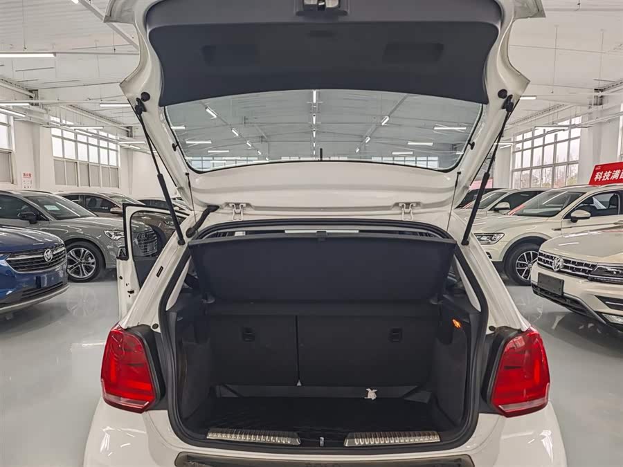 Volkswagen Polo 2018 immagine di auto #10