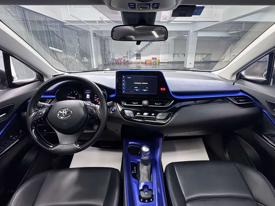 Toyota C-HR 2019 imagem de carro #10