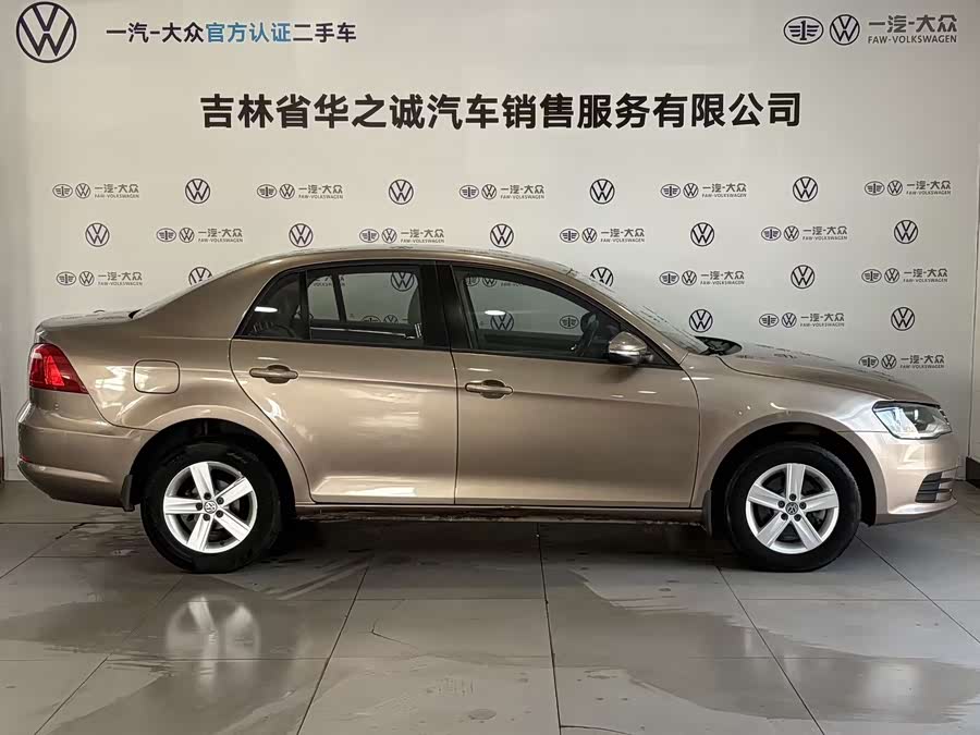 Volkswagen Bora 2014 immagine di auto #10