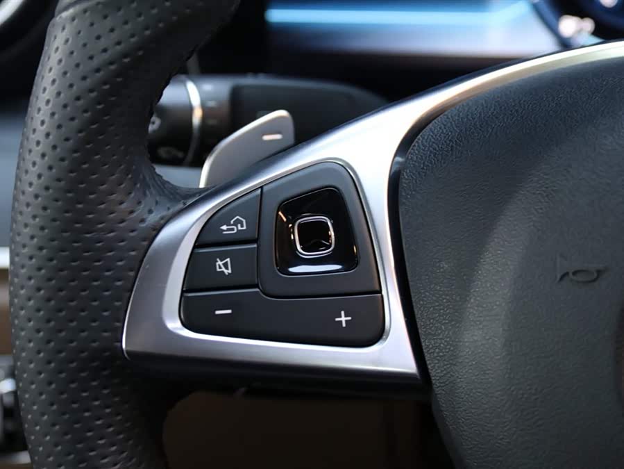 Mercedes-Benz E Class 2018 image de voiture #10