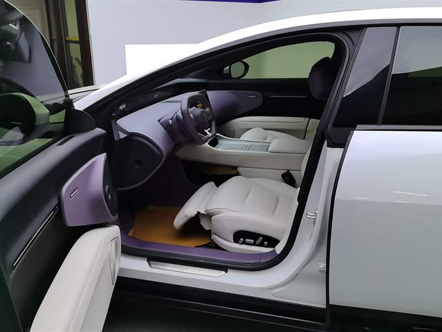 Avatr 12 2024 #10 Avatr 12 2024 car image #10