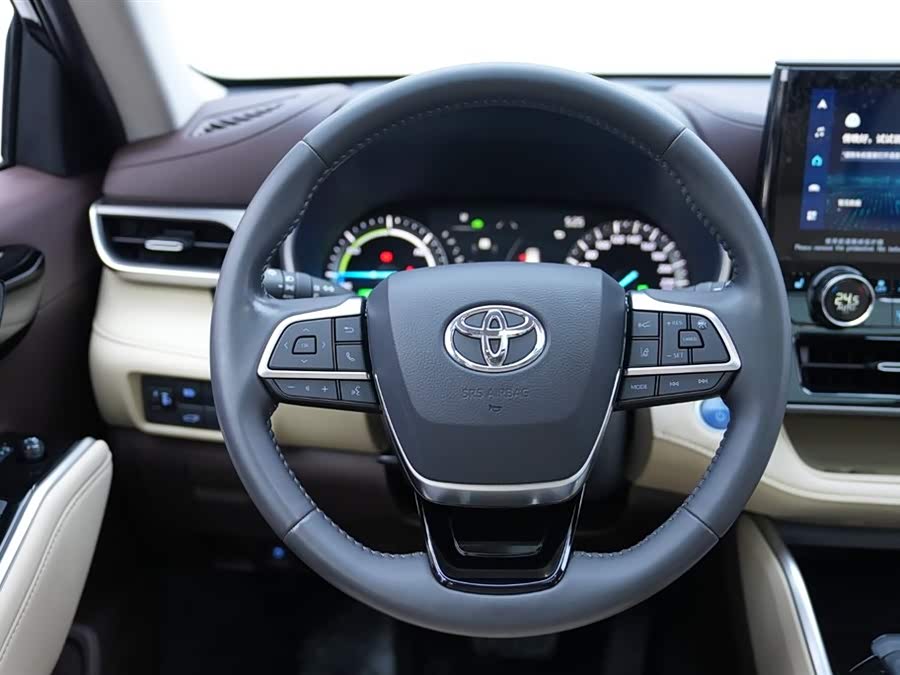 Toyota Highlander 2022 car image #10