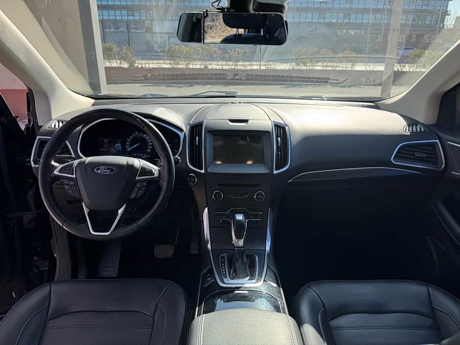 Ford Edge 2017 изображение автомобиля #10