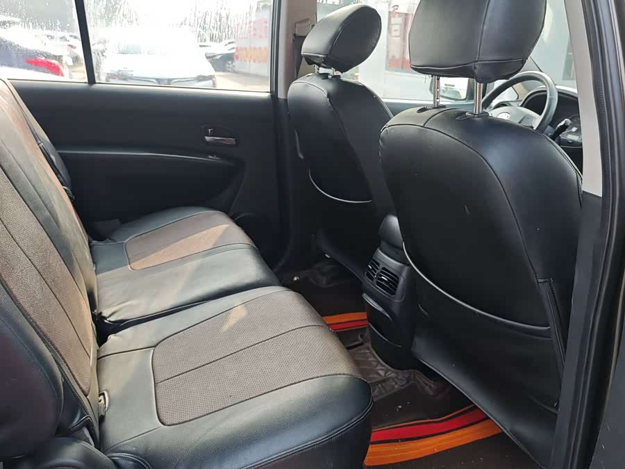 起亚 佳乐 2010 汽车图片 #10