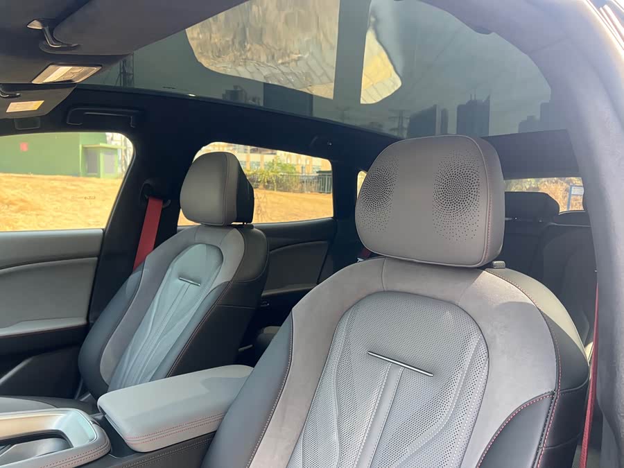 极氪 极氪007 2025 汽车图片 #10