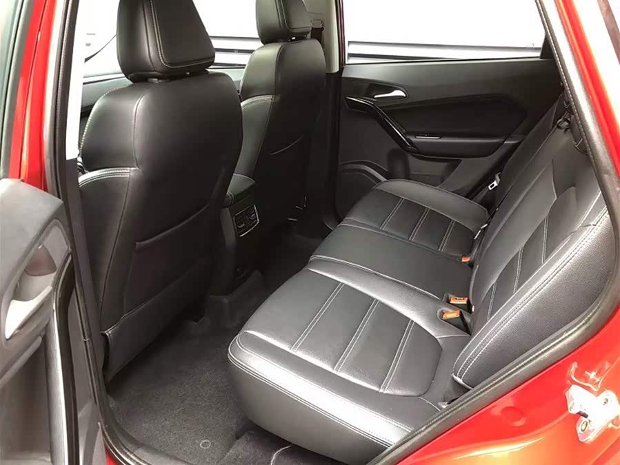 MG GS 2017 car image #10