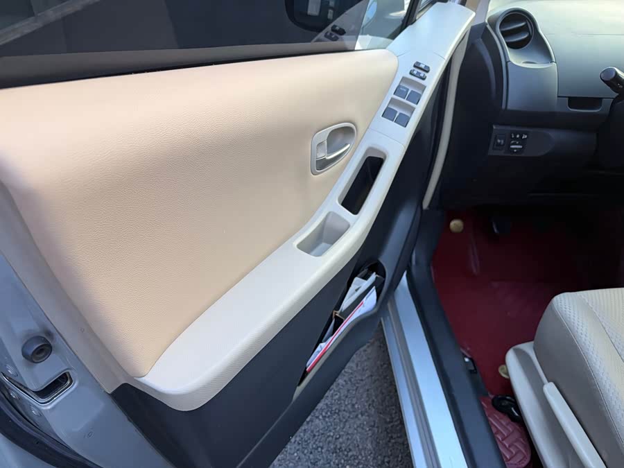 Toyota Yaris 2009 imagem de carro #10