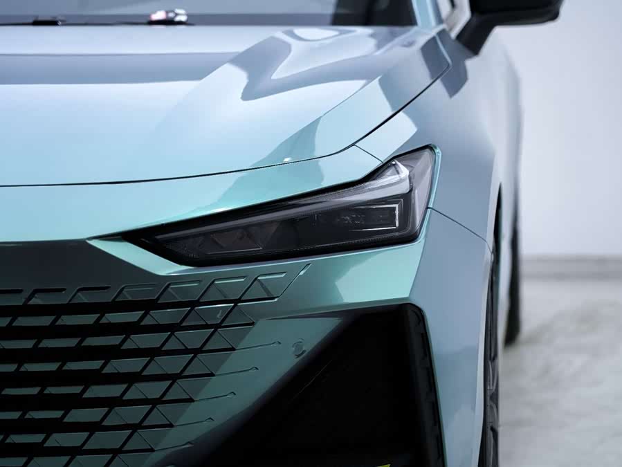 Changan UNI-V 2023 car image #10