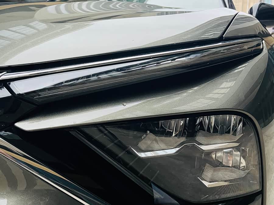 Citroen C5 X 2024 car image #10