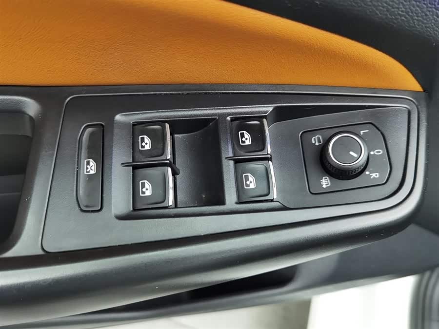 Volkswagen Bora 2024 imagem de carro #10