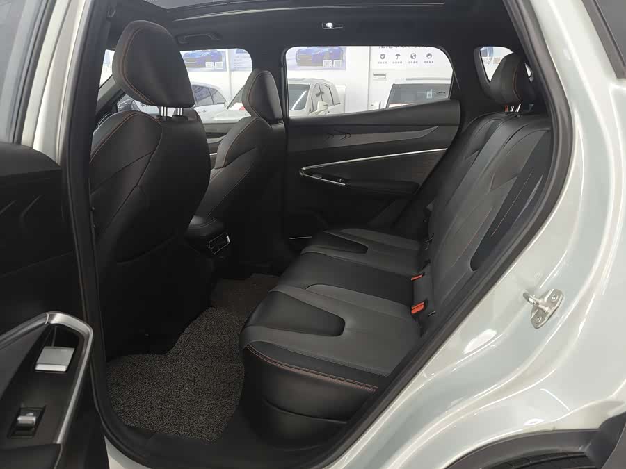 GEELY Boyue 2024 immagine di auto #10