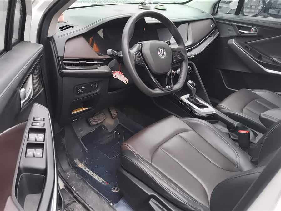 Changan CS15 2019 immagine di auto #10