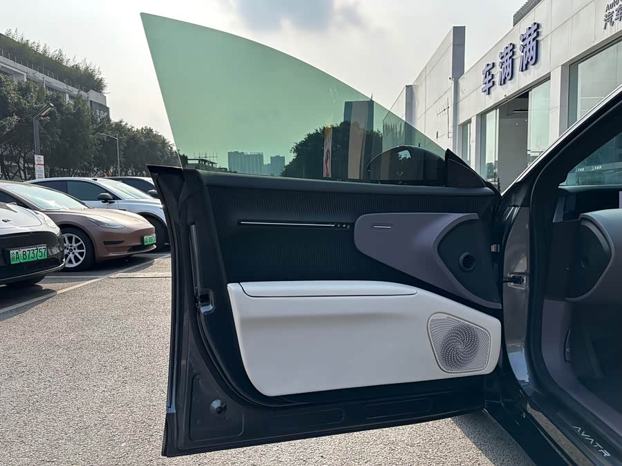 Avatr 12 2024 #10 Avatr 12 2024 car image #10