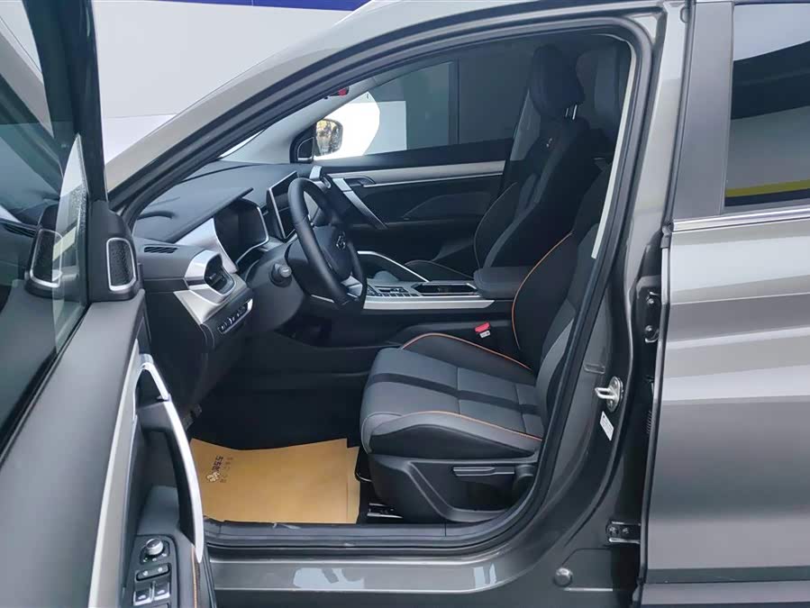 GEELY Coolray 2024 car image #10