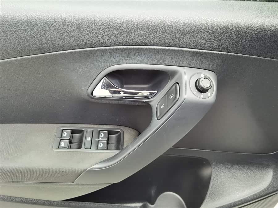 Volkswagen Polo 2018 immagine di auto #10