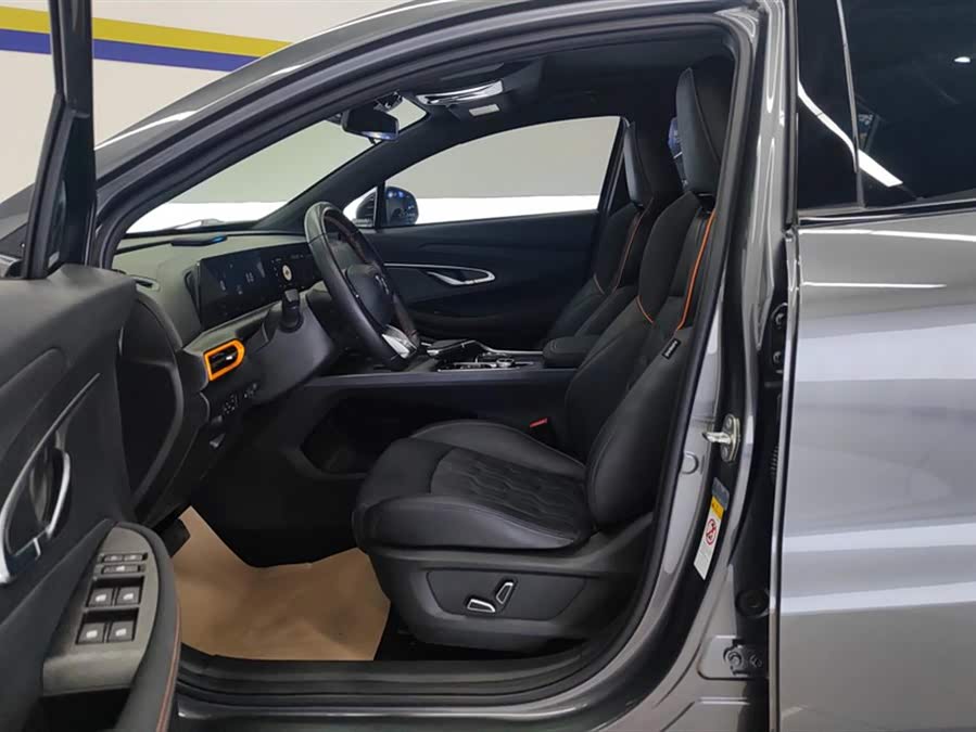 Changan UNI-T 2022 car image #10