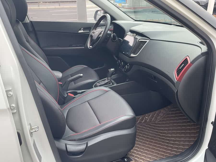 Hyundai ix25 2019 #10 Hyundai ix25 2019 car image #10