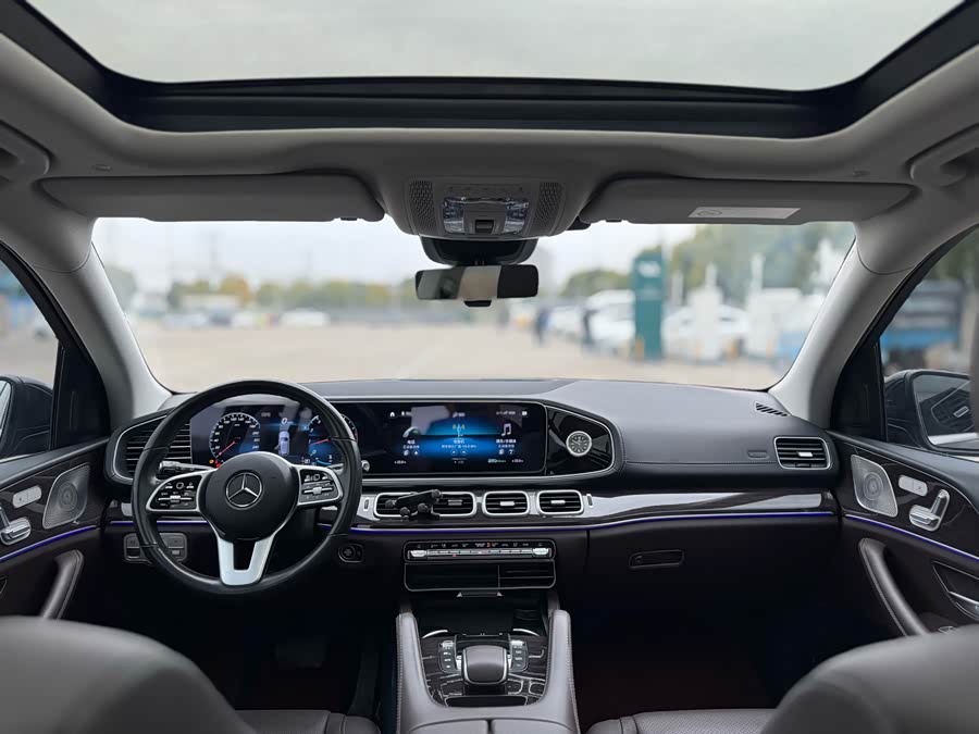 Mercedes-Benz GLE Class 2022 car image #10