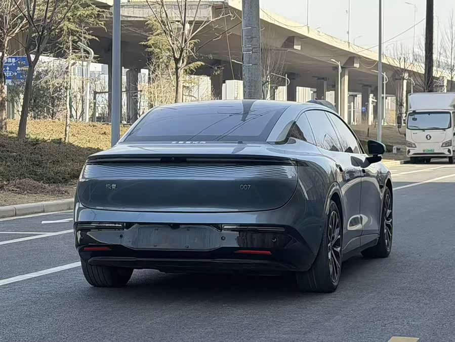 极氪 极氪007 2024 汽车图片 #10