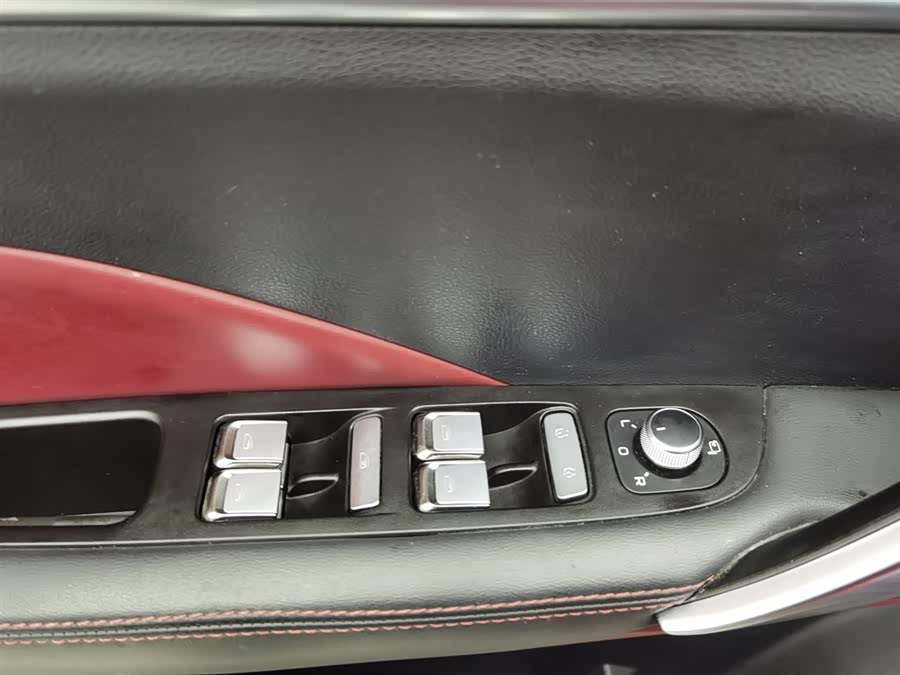 GEELY Coolray 2018 car image #10