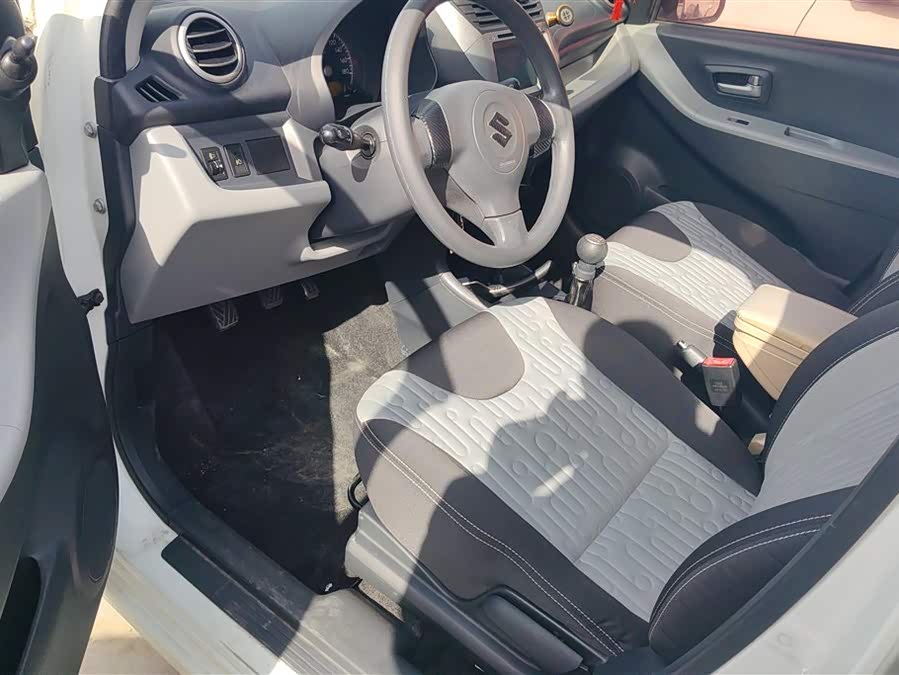 Suzuki Alto 2015 immagine di auto #10