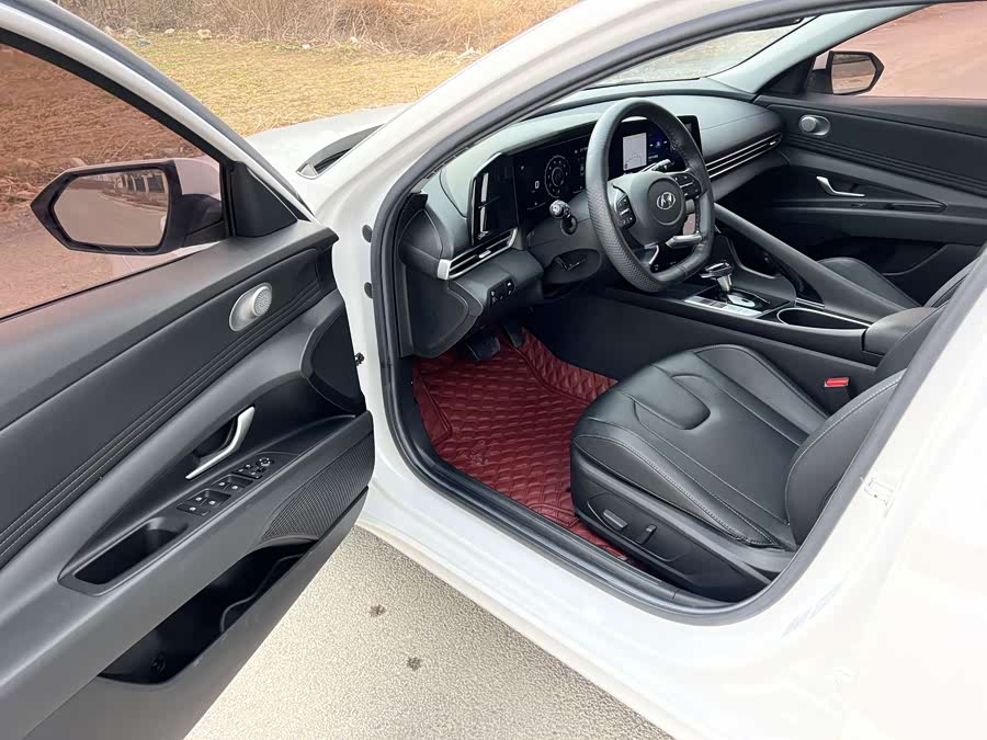 Hyundai Elantra 2021 car image #10