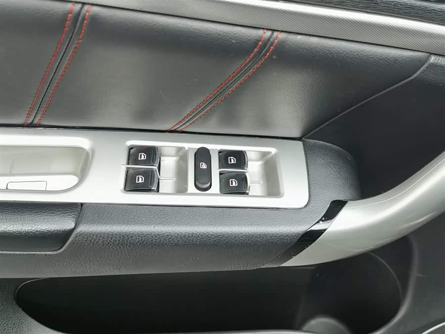 Haval H6 2015 car image #10